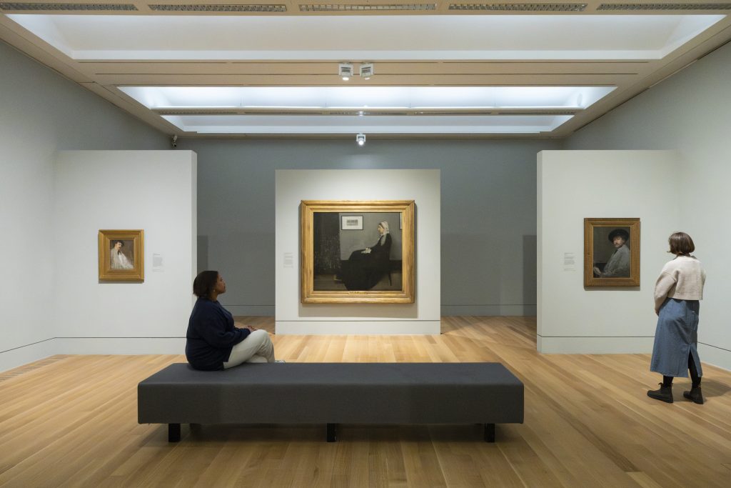 A scene from an art musuem.